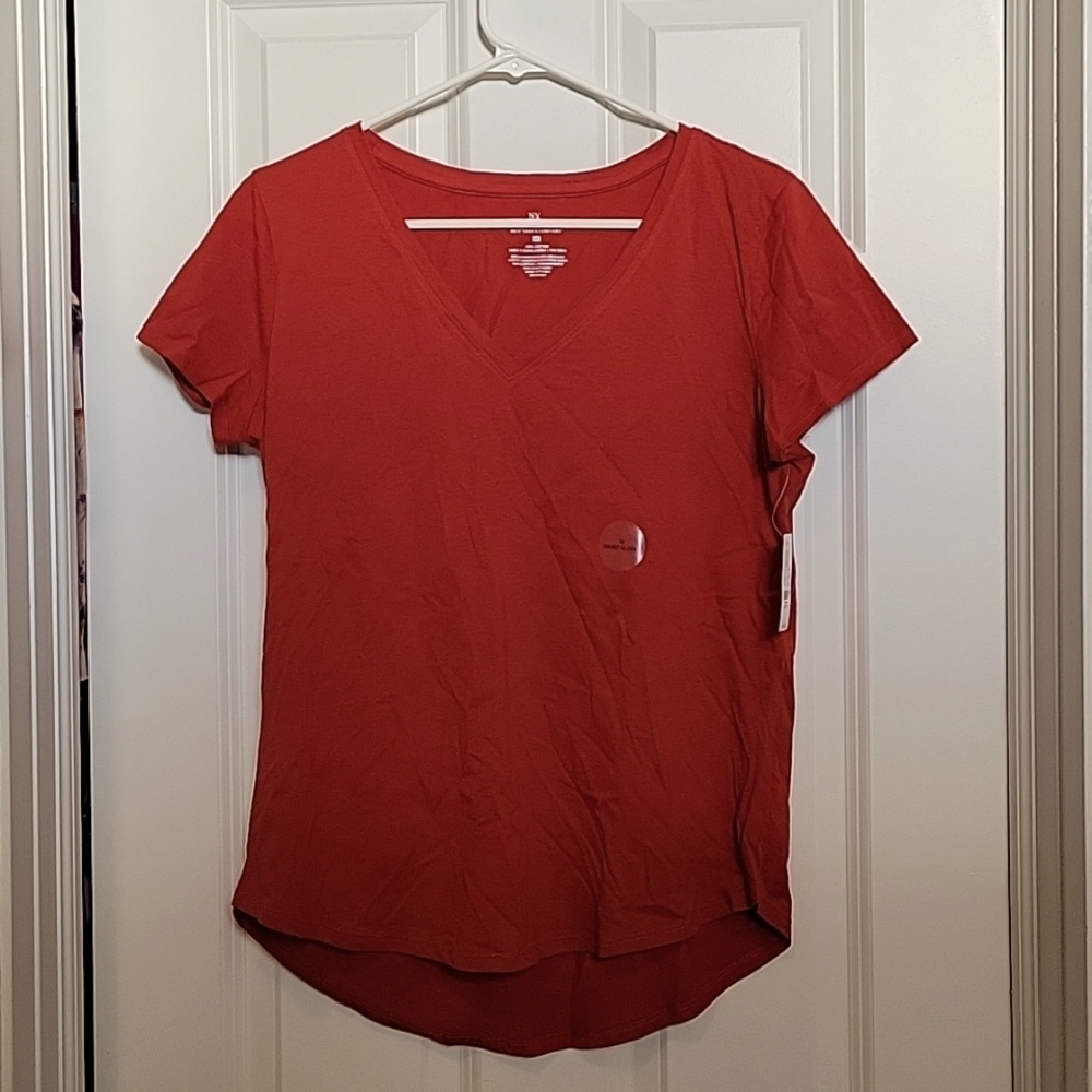 New York & Company V-neck T-shirt